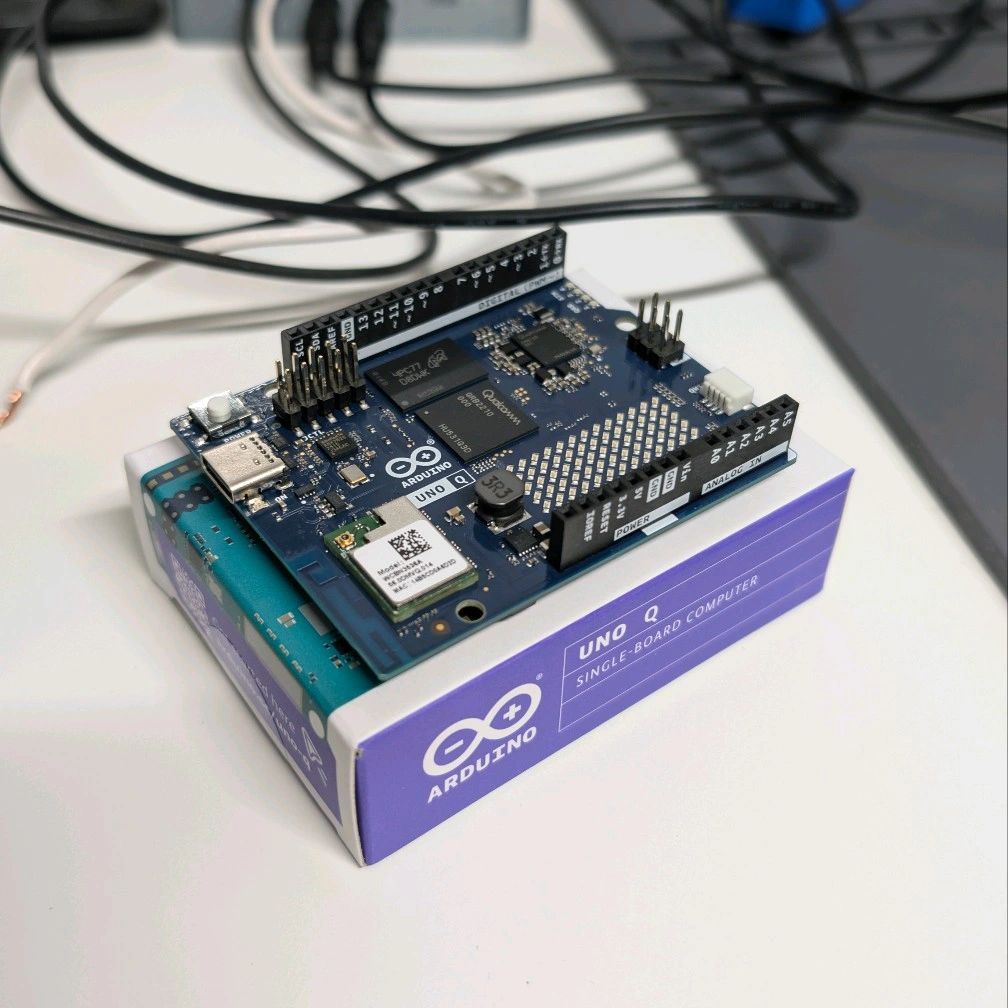 Arduino UNO Q
